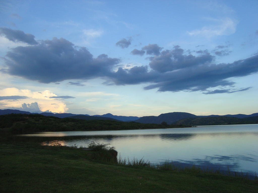 ホテルVida En El Lago Tepecoacuilco de Trujano エクステリア 写真